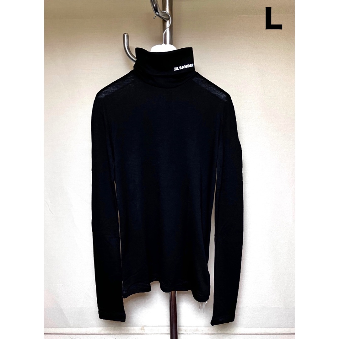 Jil Sander(ジルサンダー)の新品 L 23aw JIL SANDER ロゴハイネックニット メンズのトップス(ニット/セーター)の商品写真