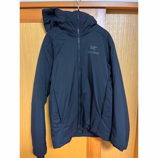 アークテリクス(ARC'TERYX)のatom ar hoodie(マウンテンパーカー)