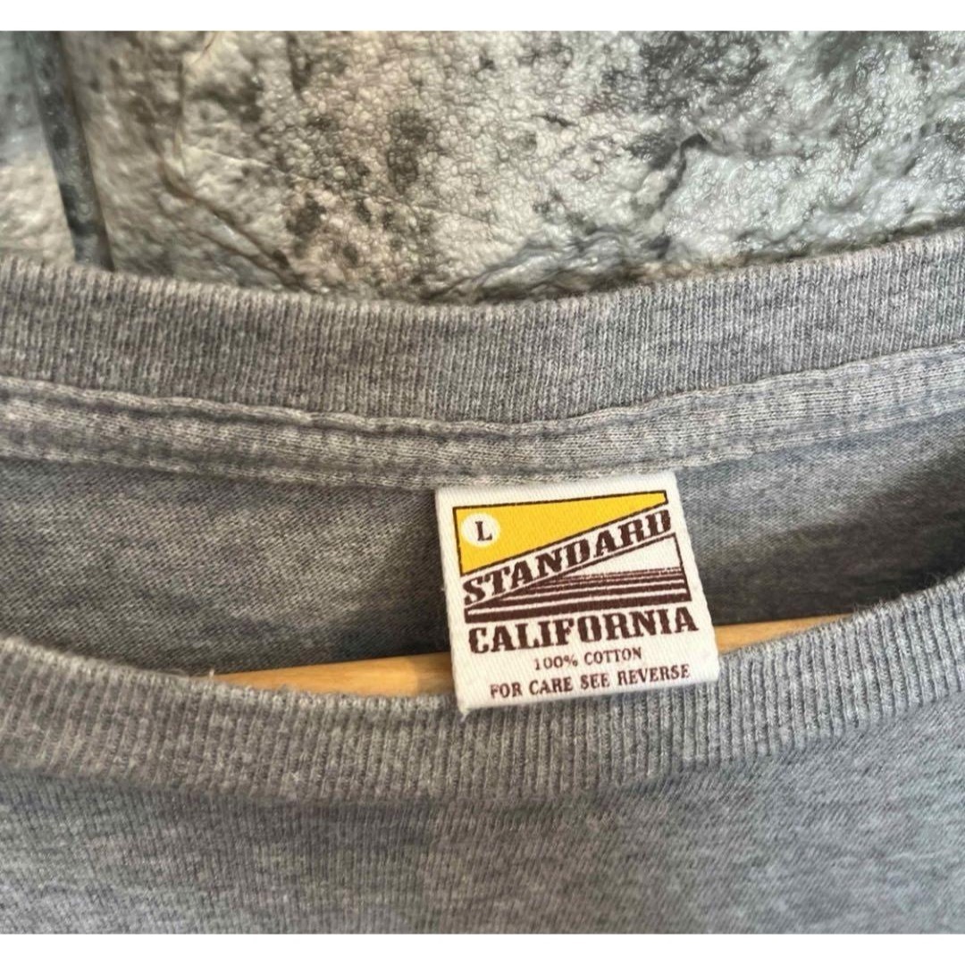 STANDARD CALIFORNIA(スタンダードカリフォルニア)のスタカリ　スタンダードカリフォルニア　Tシャツ　tee standard  メンズのトップス(Tシャツ/カットソー(半袖/袖なし))の商品写真