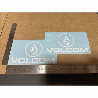 ボルコム　VOLCOM カッティング　ステッカー　白2枚(ステッカー)