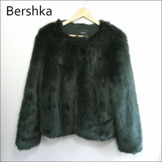 ベルシュカ(Bershka)のBershka レディース ノーカラーコート フェイクファー Mサイズ(毛皮/ファーコート)