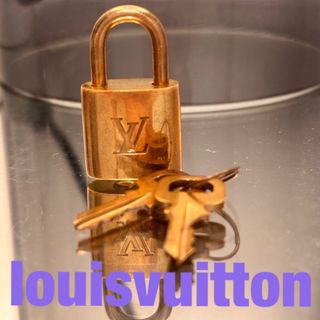 ルイヴィトン(LOUIS VUITTON)の🔴時間の国のアリス様専用🔴ルイヴィトン GOLD パドロック (その他)