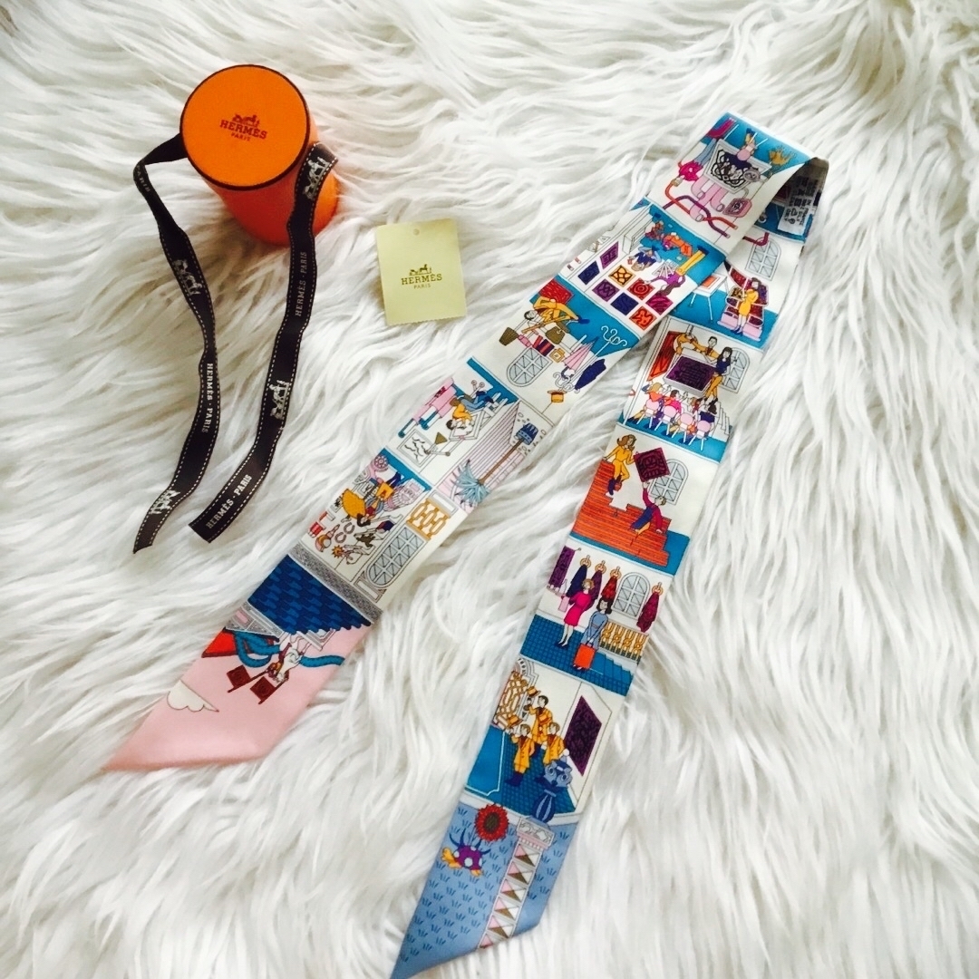 エルメス♡HERMES ツイリー 人気柄 ロゴ エルメス♡HERMES ツイリー 人気柄 ロゴ