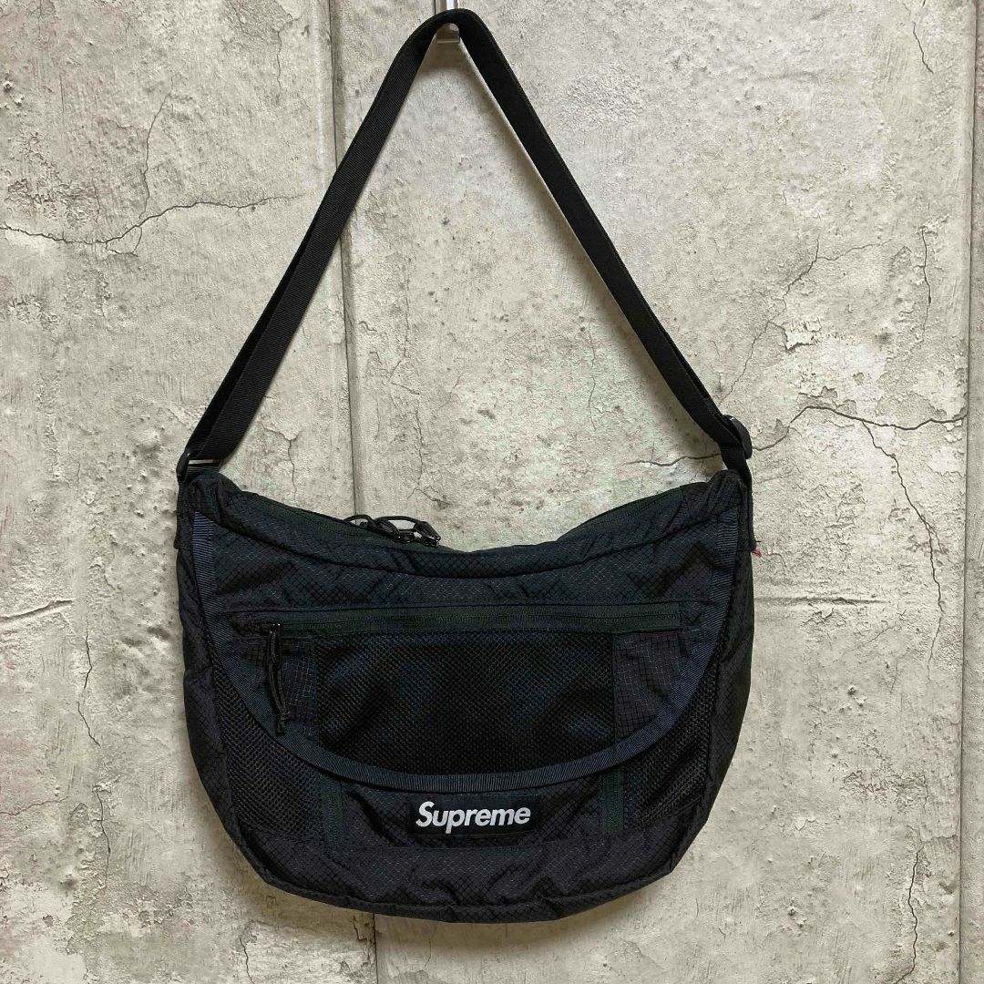22SS　Supreme Small Messenger Bag 【Black】Supremeカラー