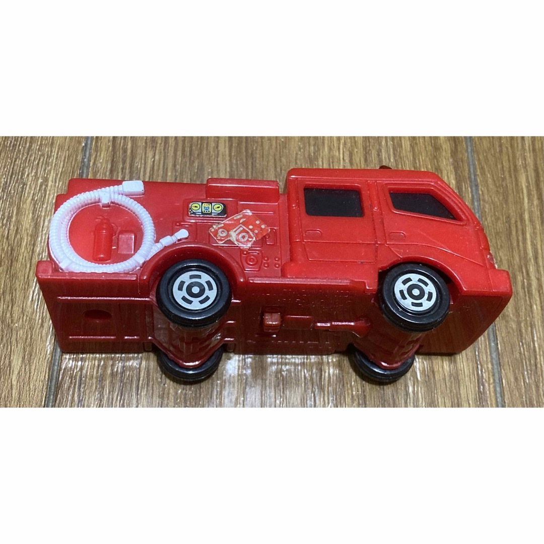 TOMMY(トミー)の☆★☆★ TOMICA FIRE ENGINE ☆★☆★ エンタメ/ホビーのおもちゃ/ぬいぐるみ(ミニカー)の商品写真