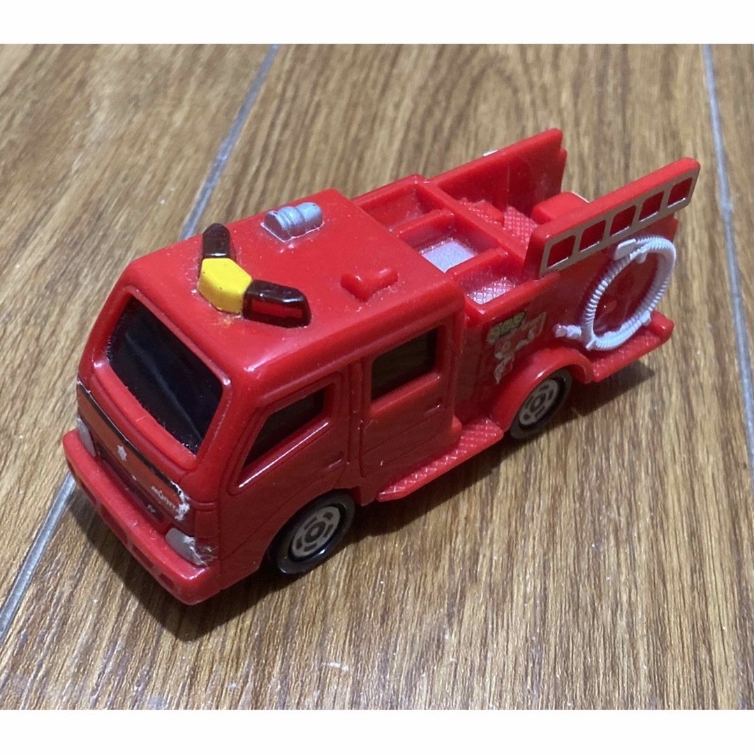 TOMMY(トミー)の☆★☆★ TOMICA FIRE ENGINE ☆★☆★ エンタメ/ホビーのおもちゃ/ぬいぐるみ(ミニカー)の商品写真