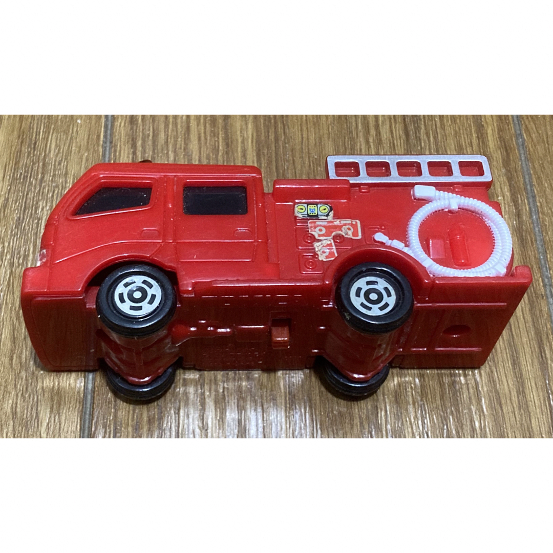 TOMMY(トミー)の☆★☆★ TOMICA FIRE ENGINE ☆★☆★ エンタメ/ホビーのおもちゃ/ぬいぐるみ(ミニカー)の商品写真