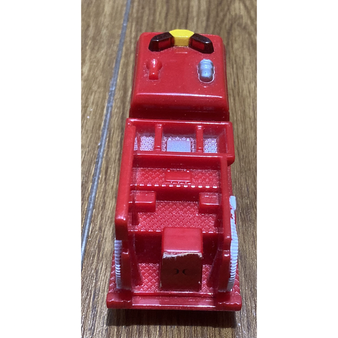 TOMMY(トミー)の☆★☆★ TOMICA FIRE ENGINE ☆★☆★ エンタメ/ホビーのおもちゃ/ぬいぐるみ(ミニカー)の商品写真