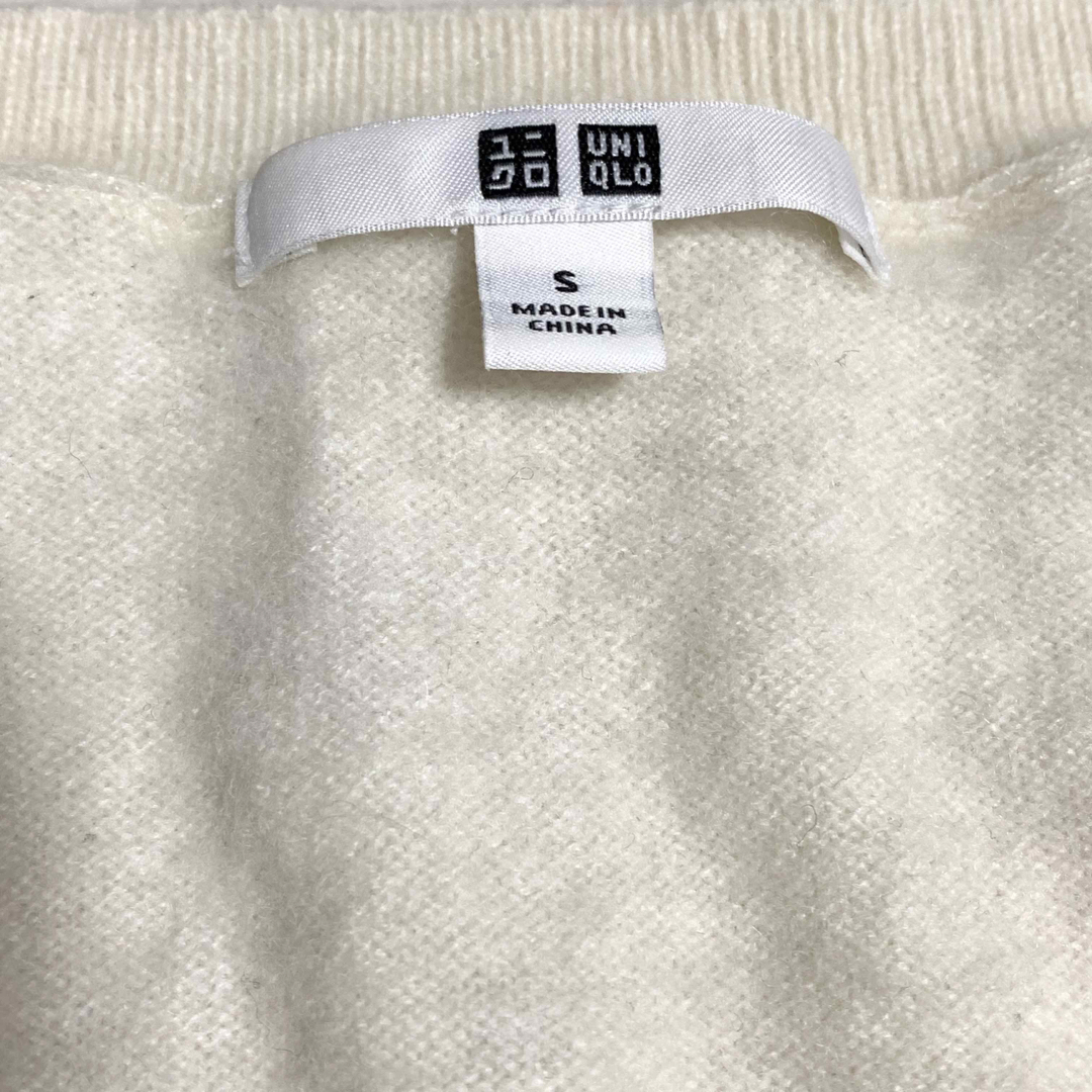 UNIQLO(ユニクロ)のUNIQLO カシミヤVネックセーター レディースのトップス(ニット/セーター)の商品写真