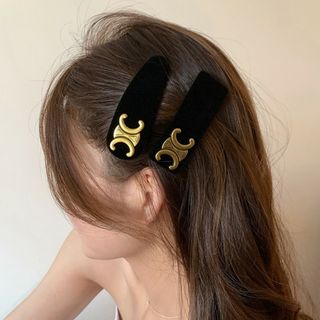 セリーヌ(celine)の【新品】トリオンフ　ヘアピン　バレッタ　ヘアクリップ(バレッタ/ヘアクリップ)