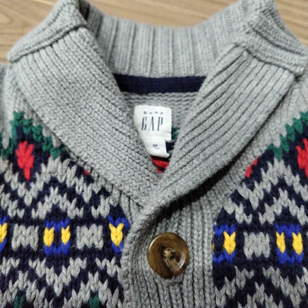 babyGAP(ベビーギャップ)のベビーギャップ　カーディガン　アウター キッズ/ベビー/マタニティのキッズ服男の子用(90cm~)(カーディガン)の商品写真