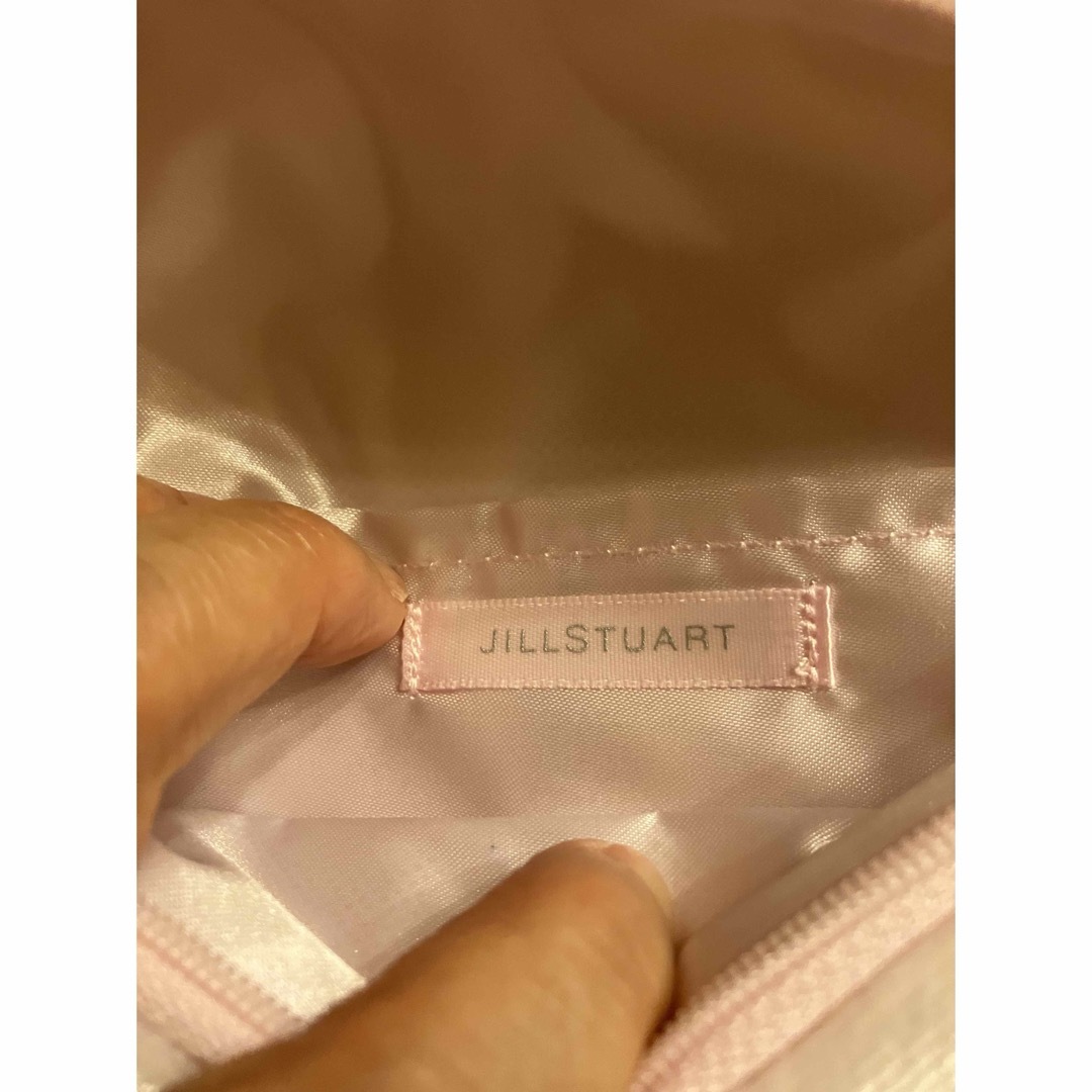 JILLSTUART(ジルスチュアート)の最終価格新品ジルスチュアート　2023年クリスマスコフレ　ポーチ　パールが素敵 レディースのファッション小物(ポーチ)の商品写真