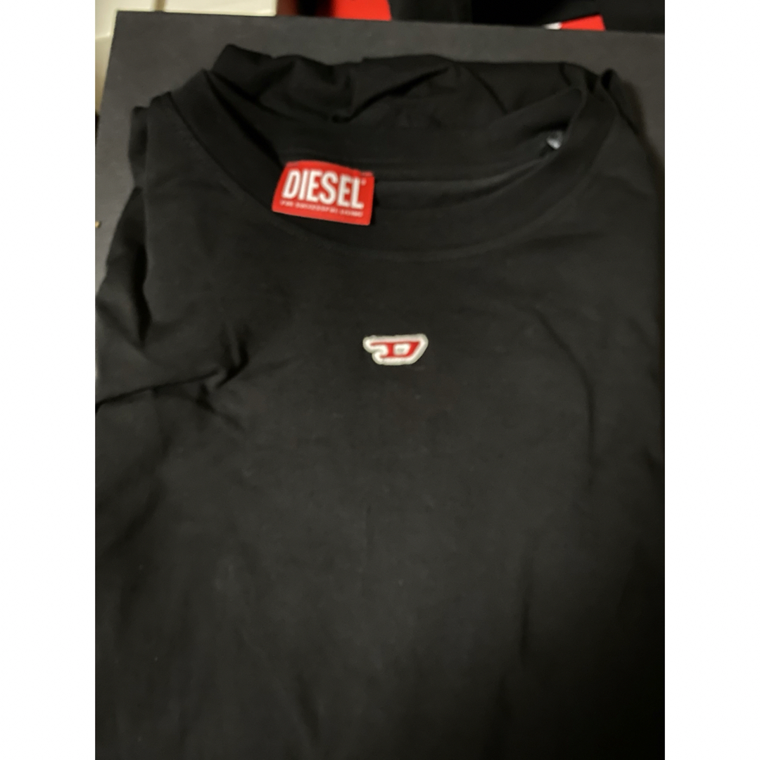 DIESEL(ディーゼル)のディーゼル　ロンT ロゴ　黒　XXL メンズのトップス(Tシャツ/カットソー(七分/長袖))の商品写真