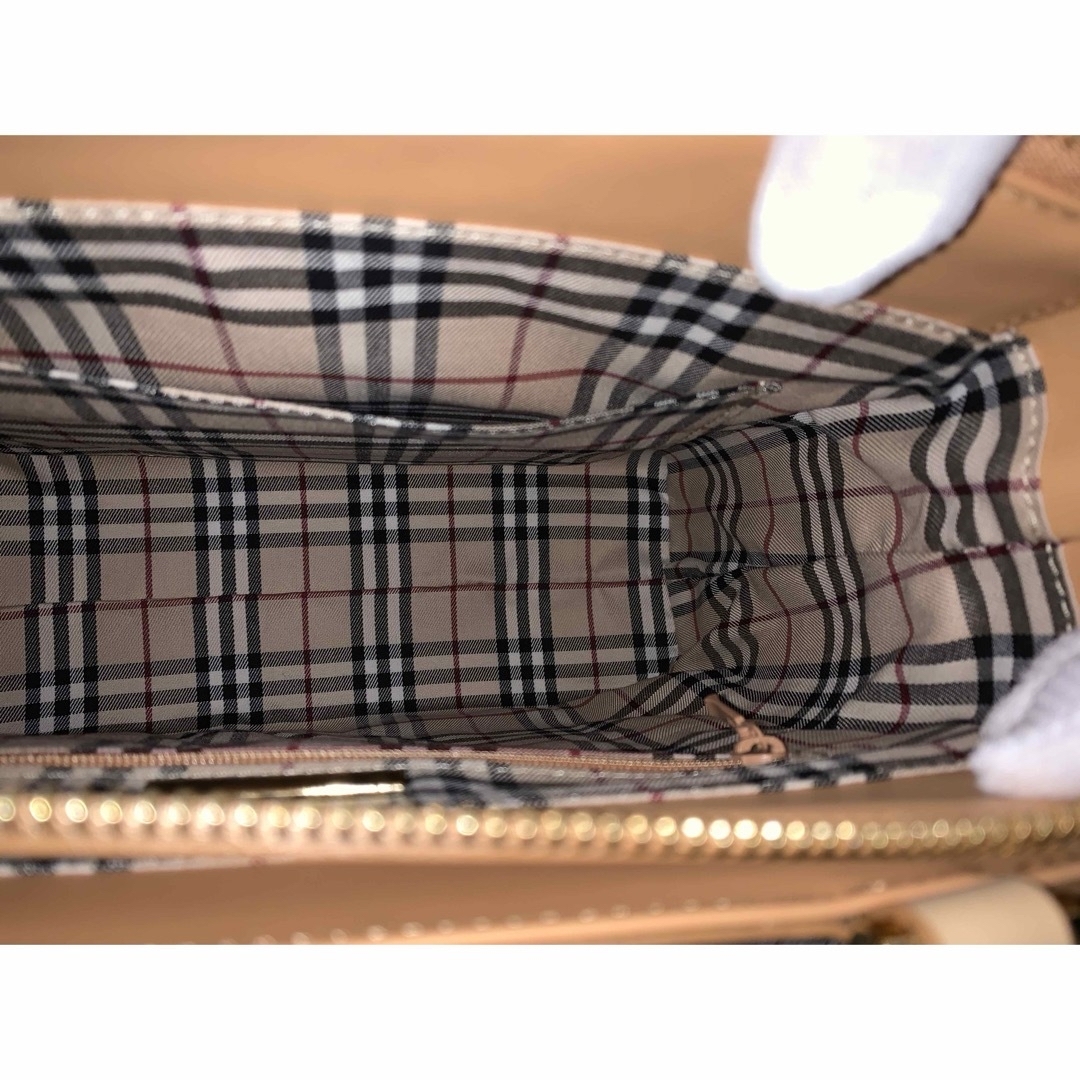 BURBERRY(バーバリー)のバーバリーハンドバック レディースのバッグ(ハンドバッグ)の商品写真