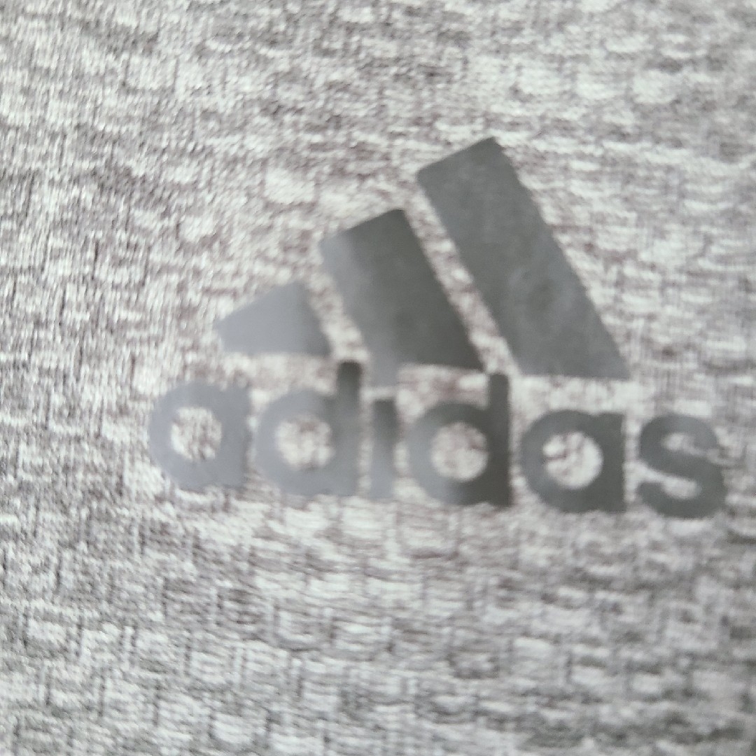 adidas(アディダス)のアディダスパーカー レディースのトップス(パーカー)の商品写真