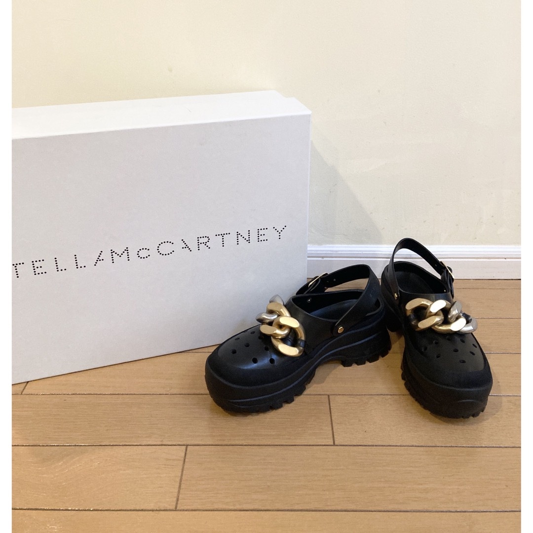 Stella McCartney(ステラマッカートニー)の新品未使用　ステラマッカートニー　チェーンサンダル　37 レディースの靴/シューズ(サンダル)の商品写真