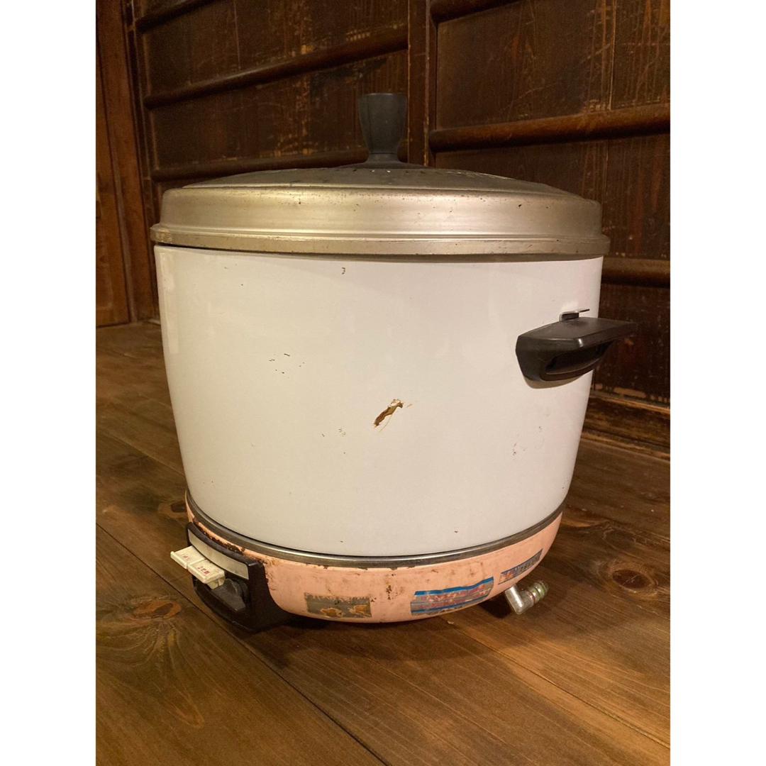 昭和レトロ ガス炊飯器 1.6升 天然ガス 都市ガス サーモンピンク 昭和レトロ ガス炊飯器 1.6升 天然ガス 都市ガス サーモンピンク