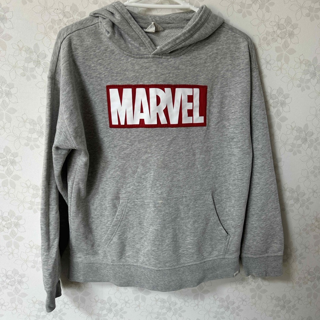 GAP Kids(ギャップキッズ)のキッズ　marvel パーカー　グレー　XXL メンズのトップス(パーカー)の商品写真