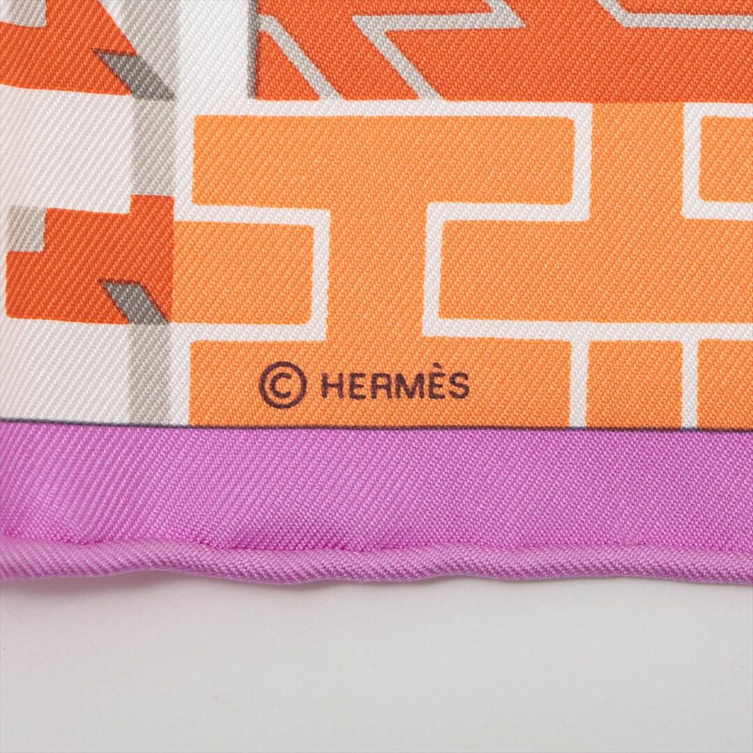 Hermes(エルメス)のエルメス カレ45 ガヴロッシュ Horse Club Detail シル レディースのファッション小物(その他)の商品写真