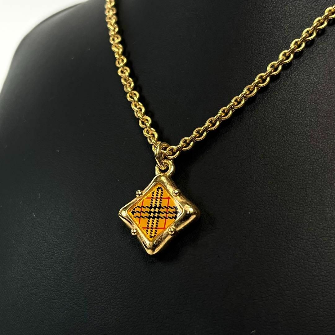 BURBERRY(バーバリー)の【美品】バーバリー　ネックレス　ノバチェック　ゴールド　アクセサリー レディースのアクセサリー(ネックレス)の商品写真