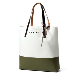 マルニ(Marni)の【新品未使用】 MARNI マルニ レディース バッグ トートバッグ 超軽量 カラーブロック ショッピングバッグ SHMP0081A0P5769 【LILY WHITE/LEAV GREEN】(トートバッグ)