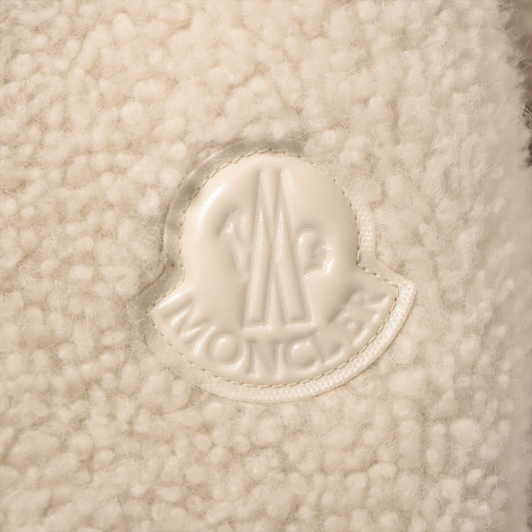 MONCLER(モンクレール)のモンクレール  ラム  アイボリー レディース その他アウター レディースのジャケット/アウター(その他)の商品写真