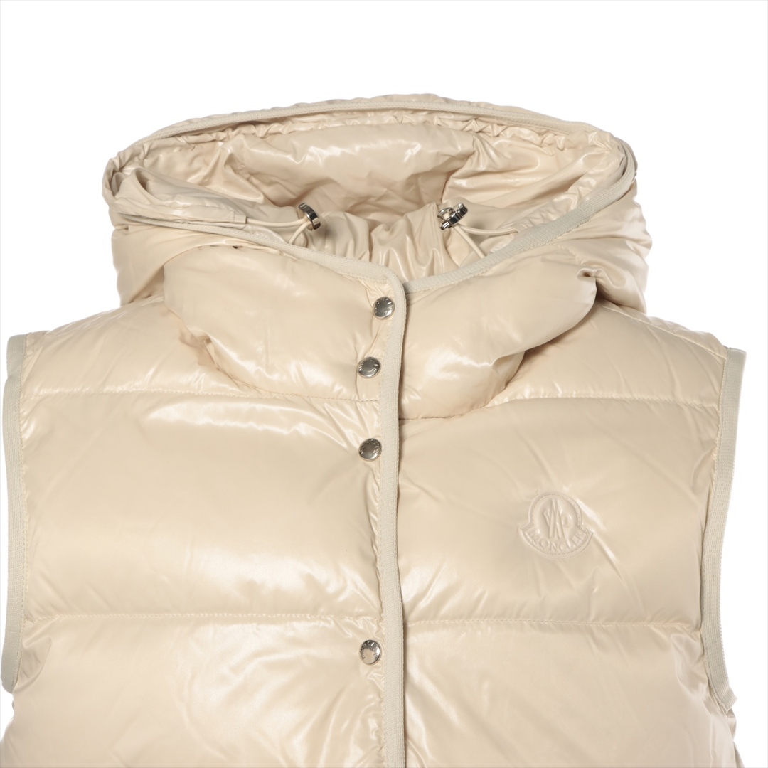 MONCLER(モンクレール)のモンクレール  ラム  アイボリー レディース その他アウター レディースのジャケット/アウター(その他)の商品写真