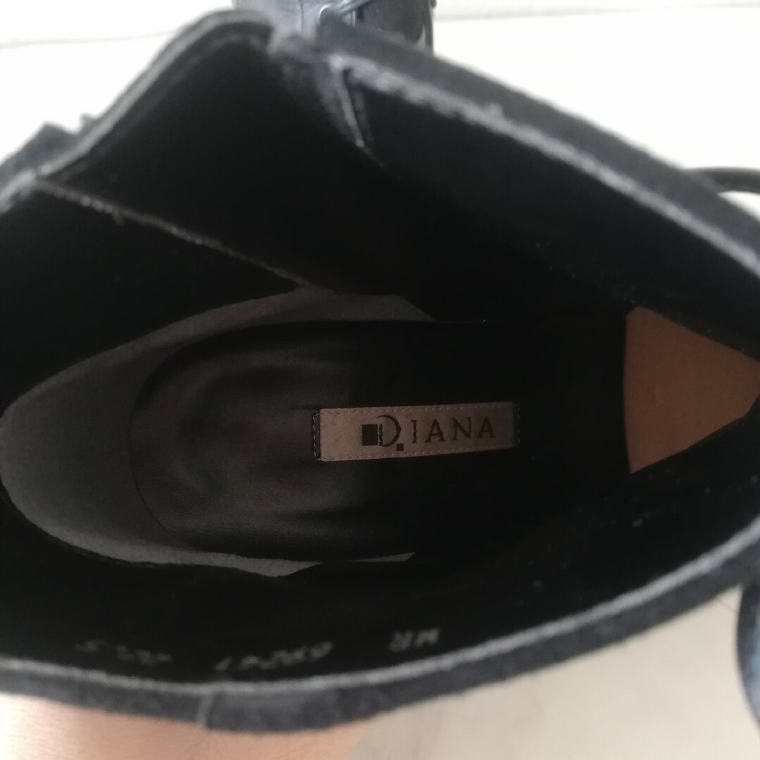 DIANA(ダイアナ)の美品!!DIANA ダイアナ 本革 レースアップ ショートブーツ 22.5cm レディースの靴/シューズ(ブーツ)の商品写真