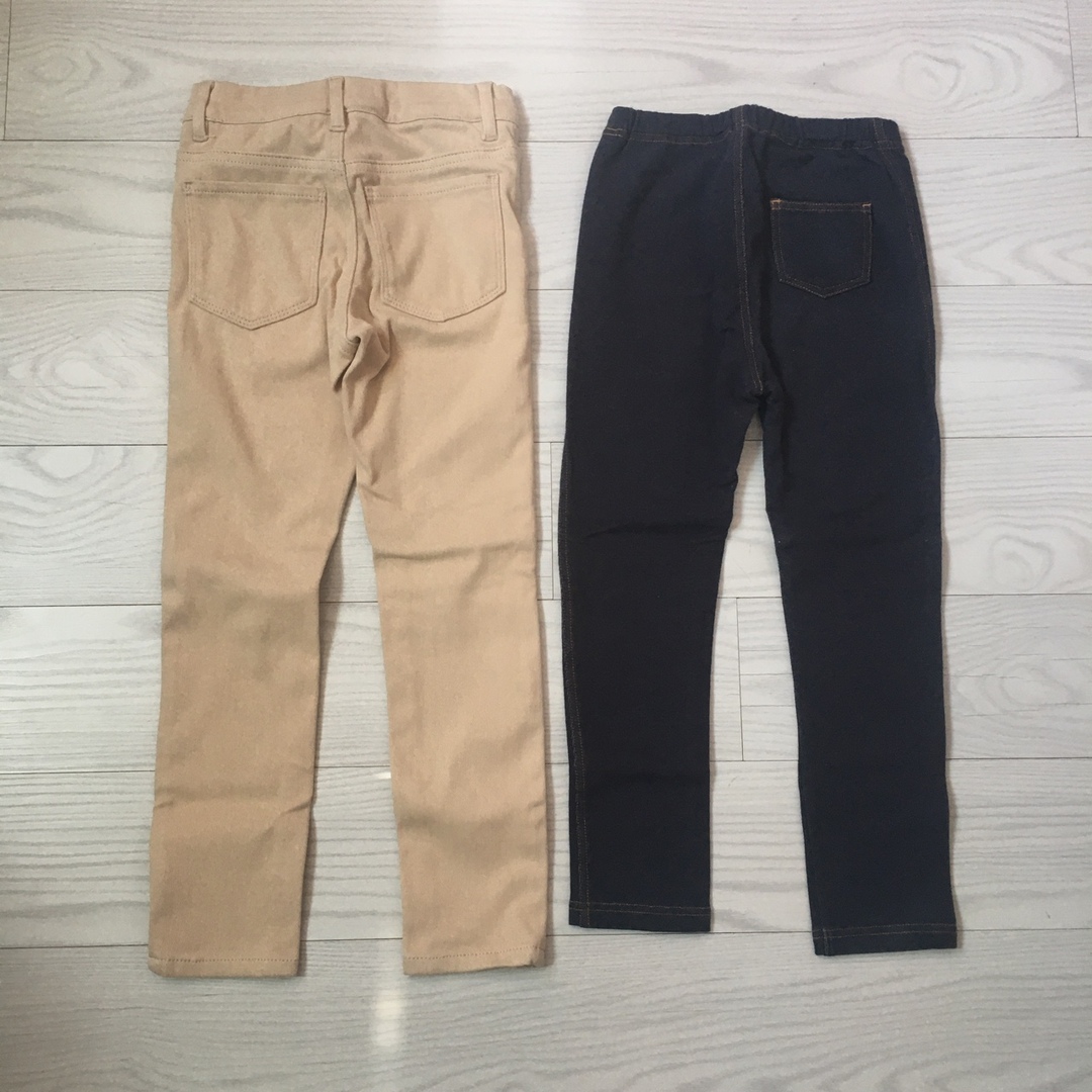 UNIQLO(ユニクロ)のユニクロ ストレッチパンツ&ストレッチデニムレギンス 110サイズ キッズ/ベビー/マタニティのキッズ服女の子用(90cm~)(パンツ/スパッツ)の商品写真