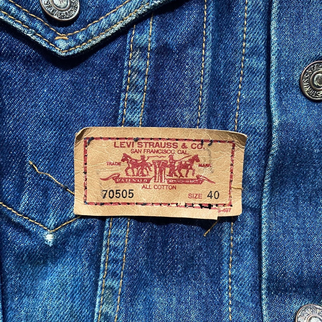 Levi's(リーバイス)のlevis70505 gジャン/デニムジャケット 濃紺 40 メンズのジャケット/アウター(Gジャン/デニムジャケット)の商品写真