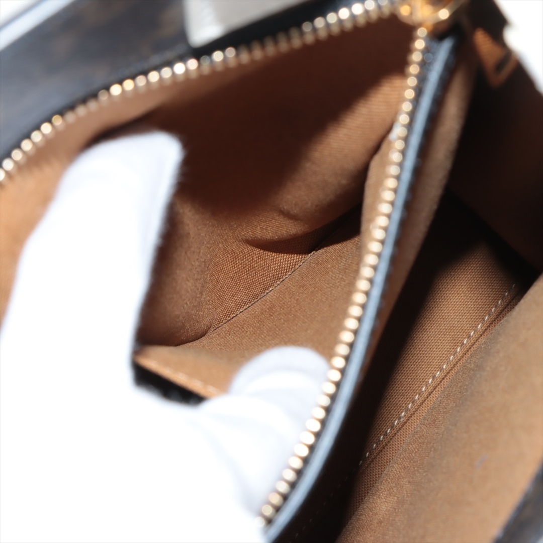 celine(セリーヌ)のセリーヌ バーティカルカバ PVC×レザー  ブラック×ホワイト レディー レディースのバッグ(トートバッグ)の商品写真