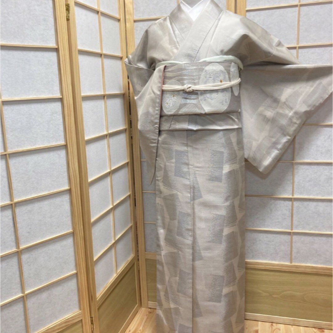 ［8685］白大島紬 美品 色紙重ね さが美扱い 正絹 着物 袷潤色うるみいろ素材