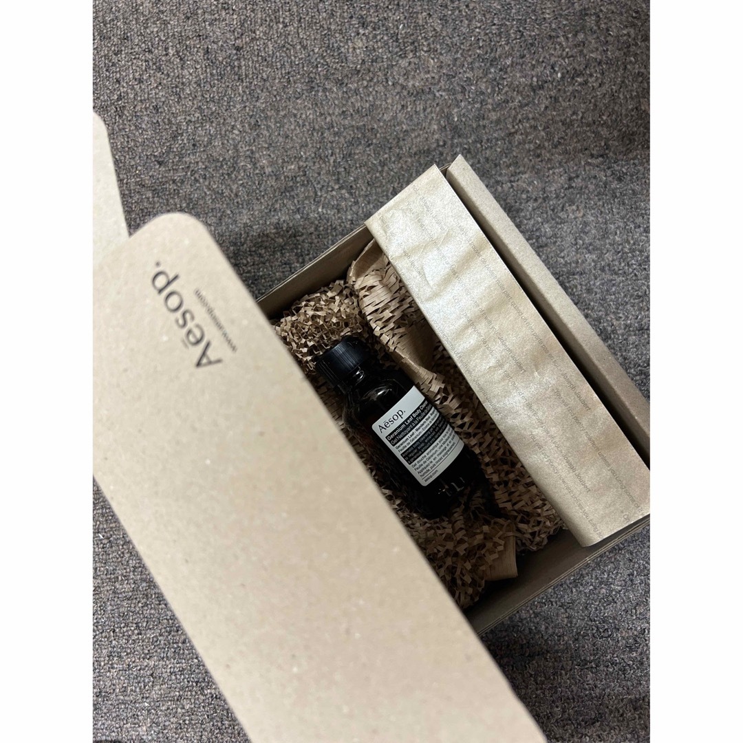 Aesop(イソップ)のAesop ゼラニウム　ボディクレンザー　100ml コスメ/美容のボディケア(ボディスクラブ)の商品写真