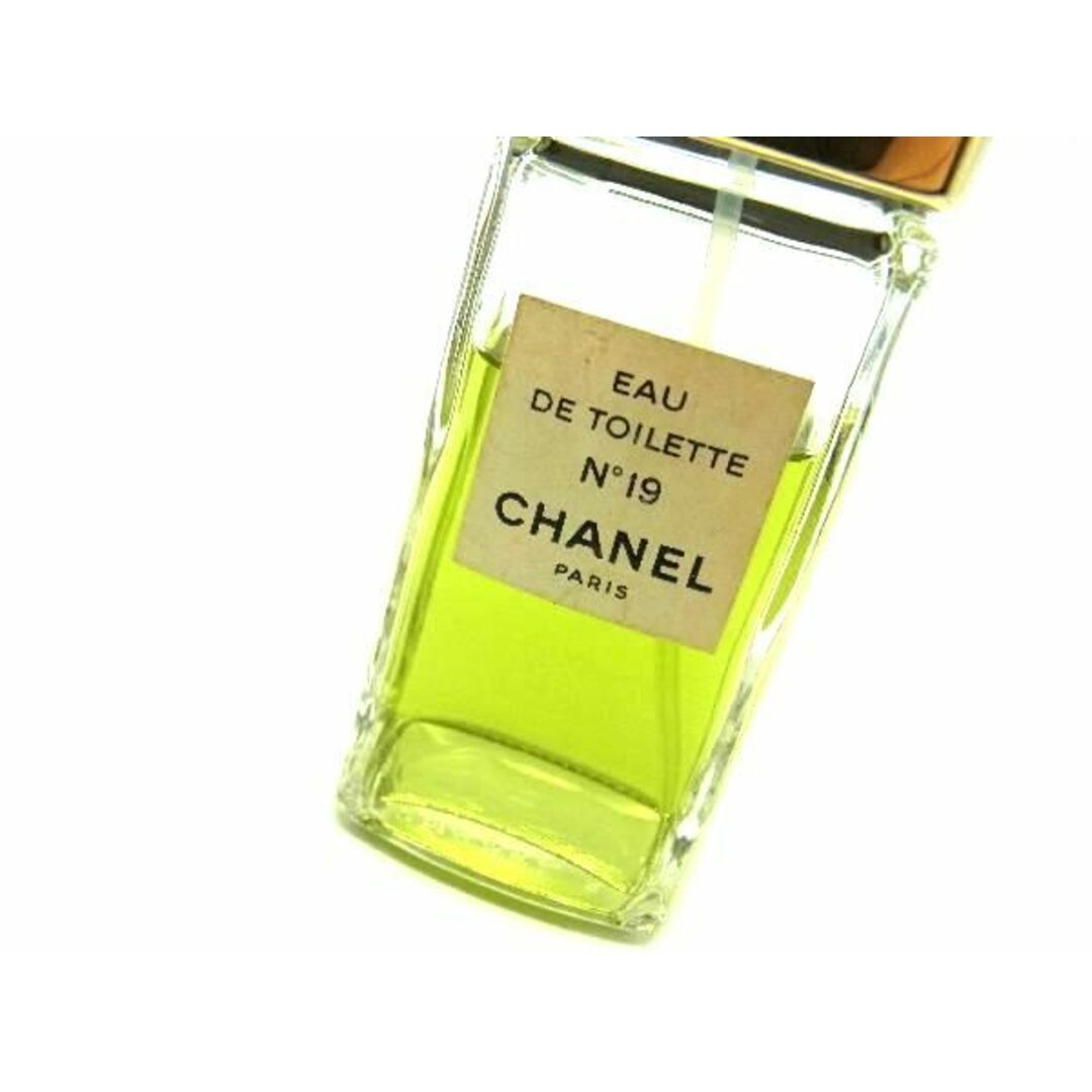 CHANEL(シャネル)のCHANEL シャネル No°19 オードトワレ 香水 コスメ 化粧品 レディース メンズ シルバー系×ゴールド系 DD8579 コスメ/美容の香水(香水(女性用))の商品写真