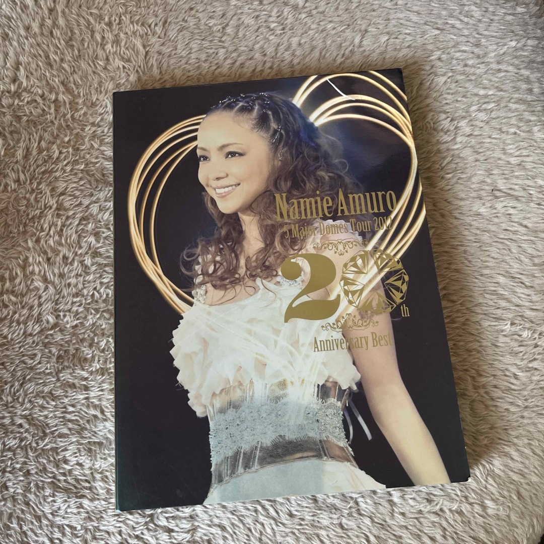 avex(エイベックス)のnamie amuro 5 Major Domes Tour 2012〜20th エンタメ/ホビーのDVD/ブルーレイ(ミュージック)の商品写真