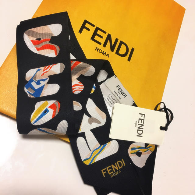 FENDI(フェンディ)のフェンディー FENDI ラッピー ツイリー  レディースのファッション小物(バンダナ/スカーフ)の商品写真