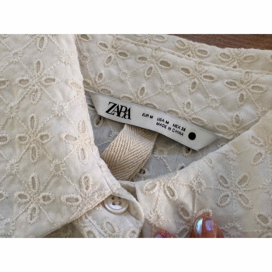 ZARA(ザラ)のZARA 刺繍 シャツ ワンピース レディースのワンピース(ミニワンピース)の商品写真