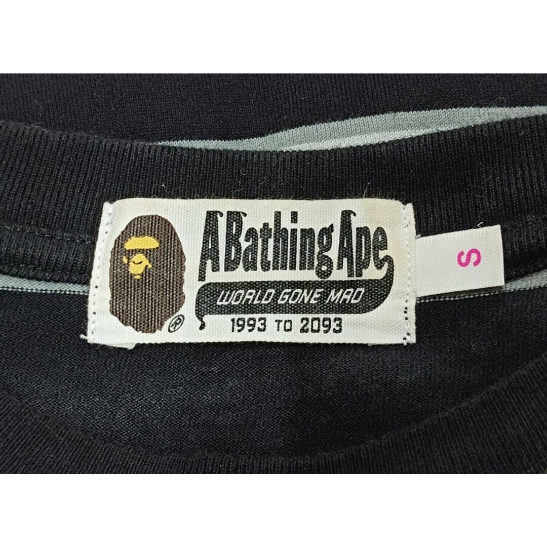 A BATHING APE(アベイシングエイプ)の・A BATHING APE／BABY MILO ストライプ　ロンT 古着 レディースのトップス(Tシャツ(長袖/七分))の商品写真