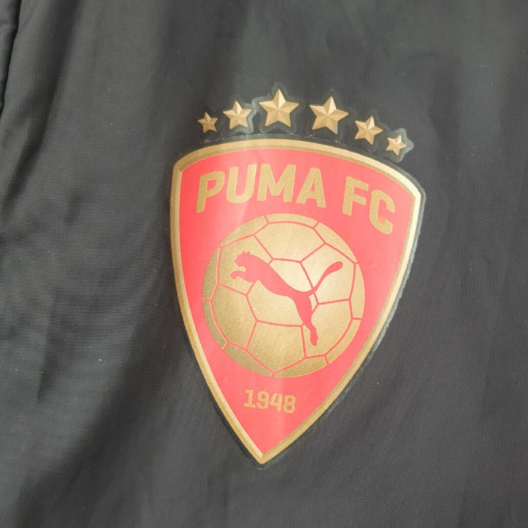 PUMA(プーマ)のPUMA サッカー ベンチコート 150 スポーツ/アウトドアのサッカー/フットサル(ウェア)の商品写真