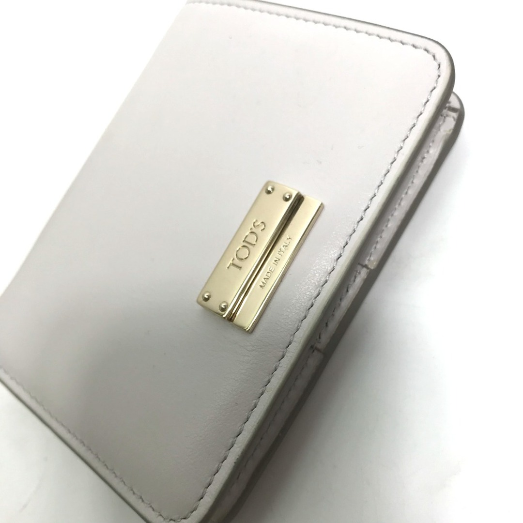 TOD'S(トッズ)のトッズ TOD’S コンパクトウォレット ロゴ 2つ折り財布 レザー グレー系 レディースのファッション小物(財布)の商品写真