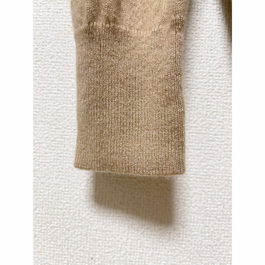 UNIQLO(ユニクロ)の★期間限定価格★UNIQLO カシミヤVネックセーター XLサイズ レディースのトップス(ニット/セーター)の商品写真