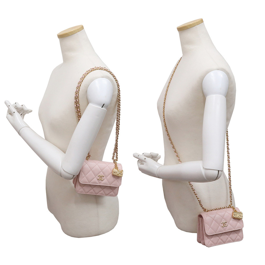 CHANEL - シャネル マトラッセ ミニ Wチェーン 2WAY ショルダー CHANEL - シャネル マトラッセ ミニ Wチェーン 2WAY ショルダー