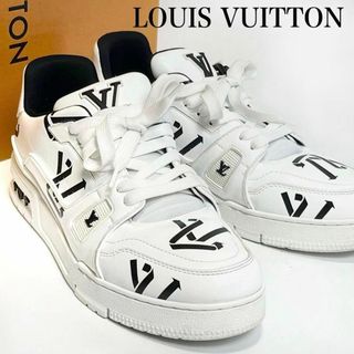 ルイヴィトン(LOUIS VUITTON)の【極美品】ルイヴィトン　　トレイナー　ライン　スニーカー　ブラック LV(スニーカー)