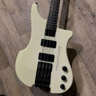 PHILIP KUBICKI Factor Bass 89's non adjuster 24F / Vintage White 【中古】【USED】エレクトリック・ベース【新宿PePe店】(エレキベース)