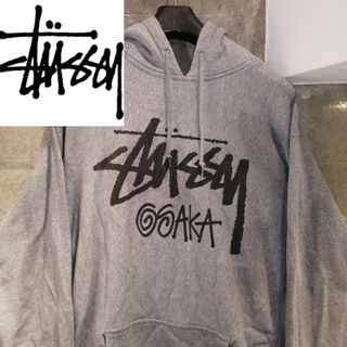 ステューシー(STUSSY)の【XLサイズ　Osaka】ステューシー  大阪限定　希少センターロゴ　パーカー(パーカー)