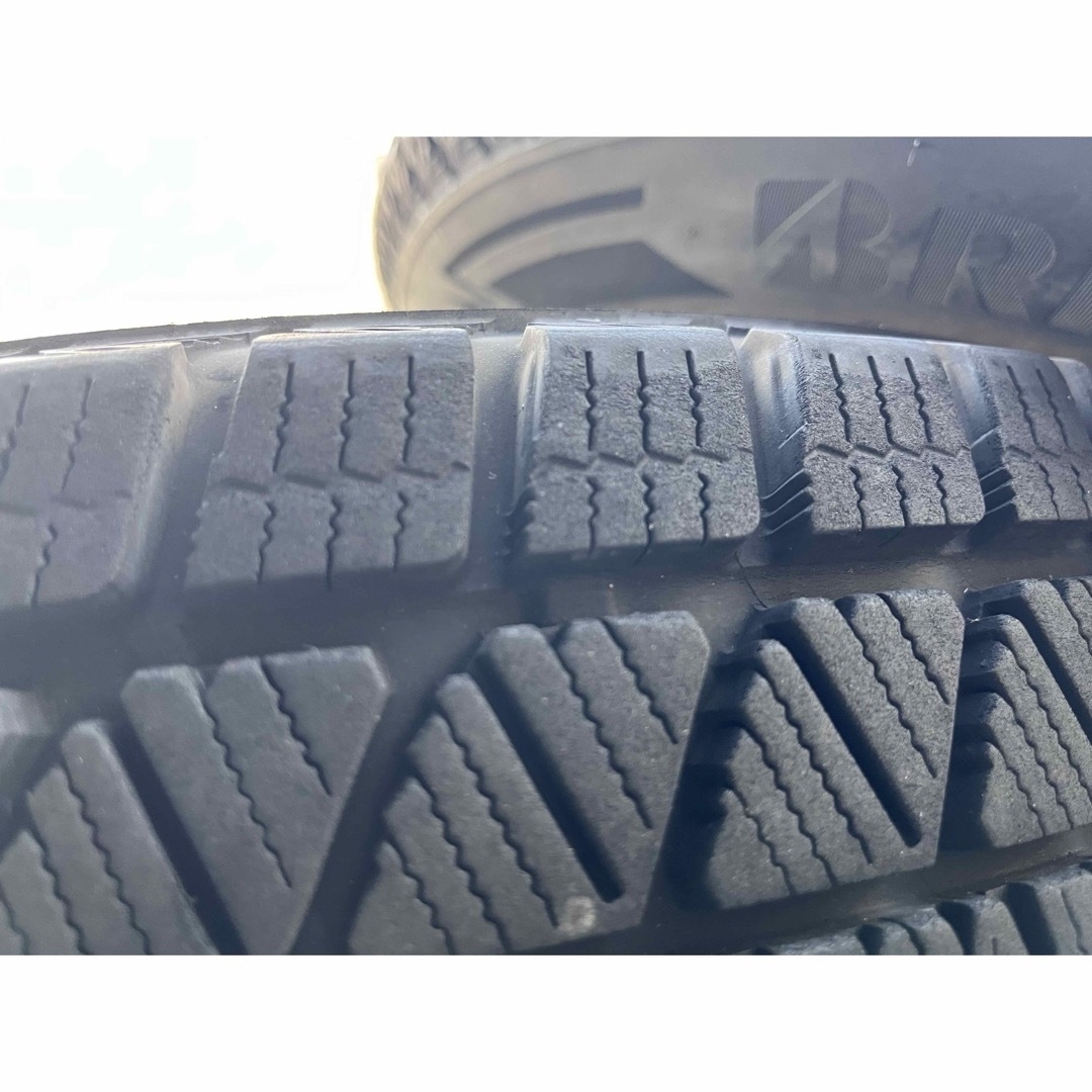 BRIDGESTONE(ブリヂストン)のバリ山美品ブリザックDM-V3 225/65/r17 自動車/バイクの自動車(タイヤ・ホイールセット)の商品写真