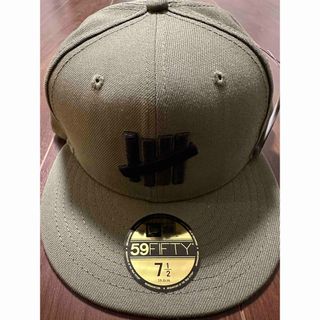 アンディフィーテッド(UNDEFEATED)のNew era(キャップ)