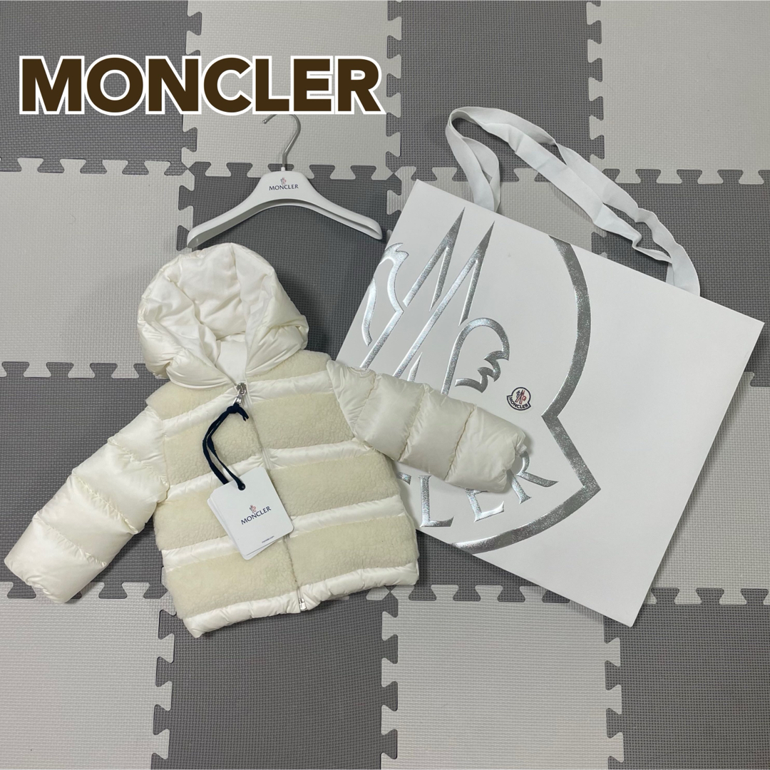 新品タグ付き　モンクレール　MONCLER ベビーダウン　ホワイト　ロゴマークCHARPAL