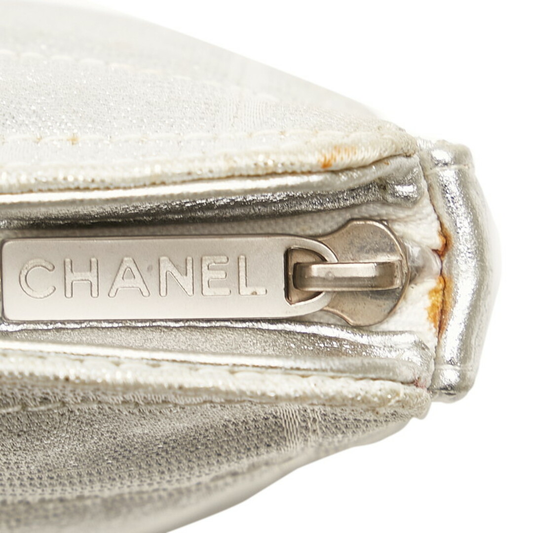 CHANEL(シャネル)のシャネル ニュートラベルライン ポーチ ナイロン レディース CHANEL 【228-30522】 レディースのファッション小物(ポーチ)の商品写真