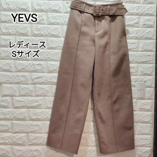 イーブス(YEVS)のYEVS  ベルト付き ピンタックパンツ(カジュアルパンツ)